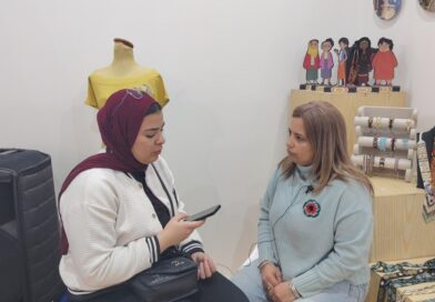 كيف يُمكّن المجلس القومي للمرأة الشباب من الحرف اليدوية في معرض الكتاب؟